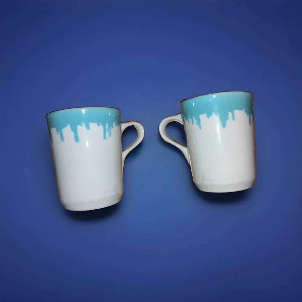 2 VINTAGE SHENANGO CHINA Paint‎ Drip Design HOTEL COFFEE CUPS Hard To Find